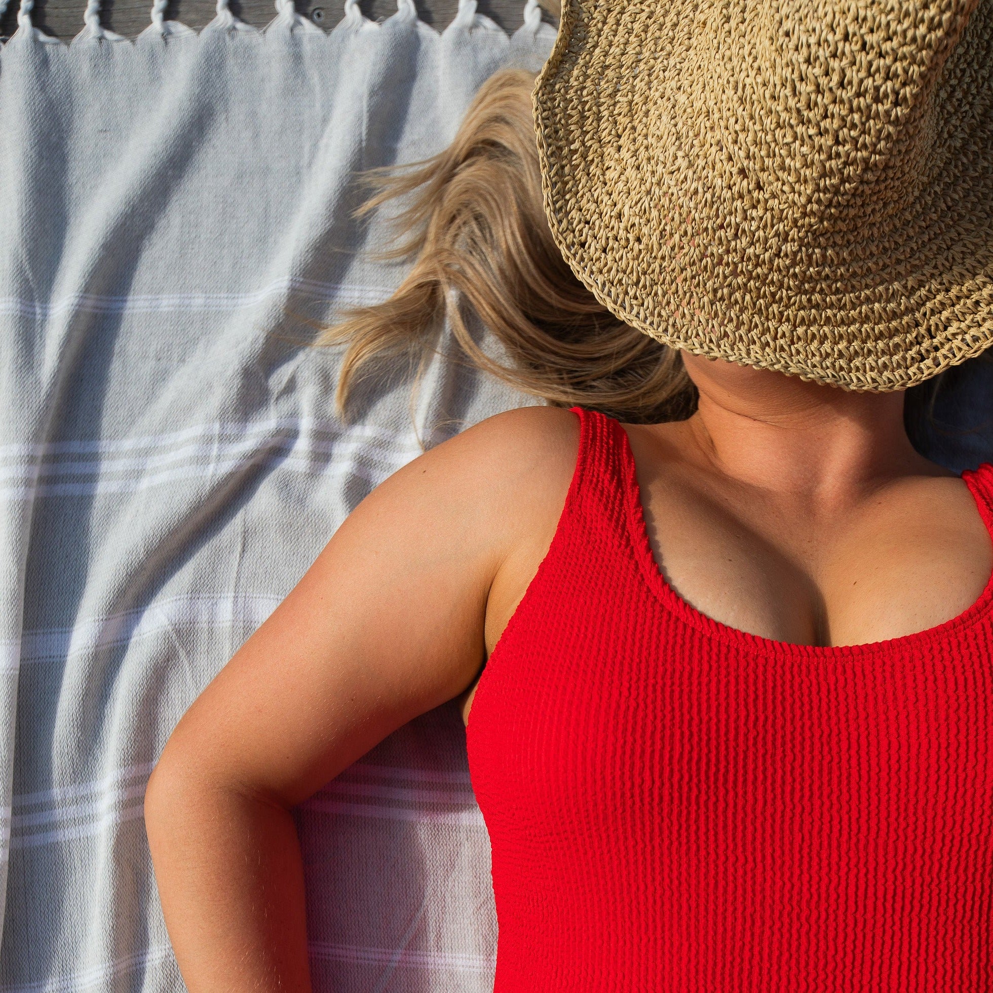 Karolina One Piece - Red