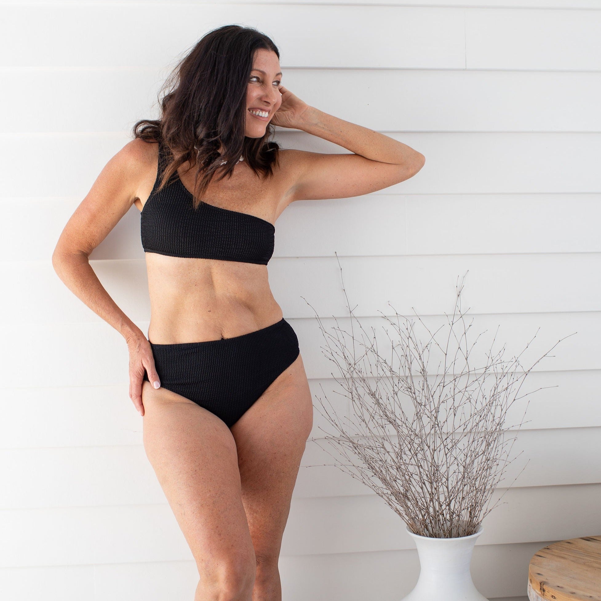 Indi Bikini Top (Black)