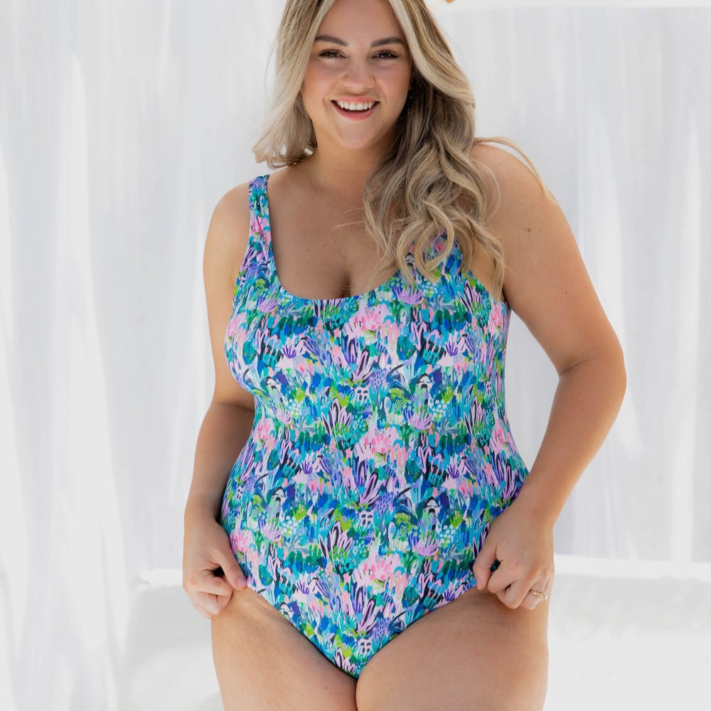 Karolina One Piece -Jungle Weeds